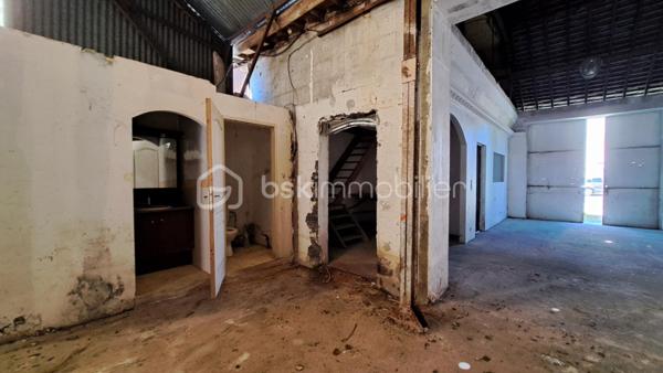 Local d'activités de 212,27 m²