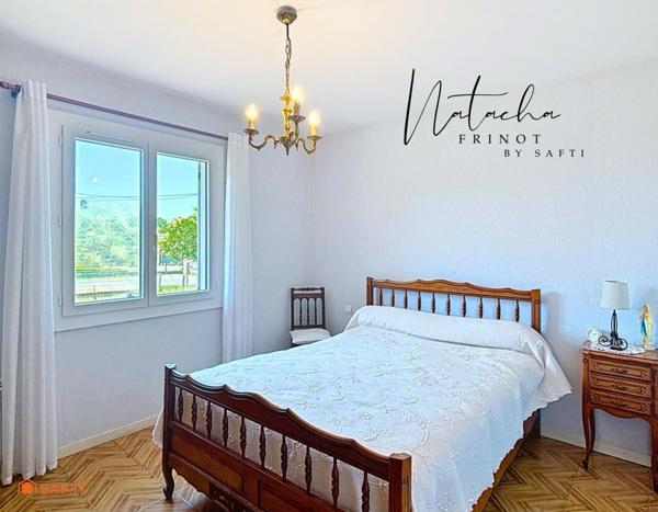 Un cocon entretenu avec soin, à quelques minutes à pied du cœur de Fronton. Charme, calme et potentiel vous attendent