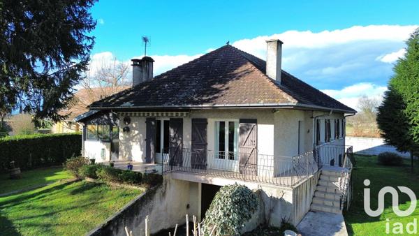 Maison traditionnelle 5 pièces de 158 m² à Lons (64140)