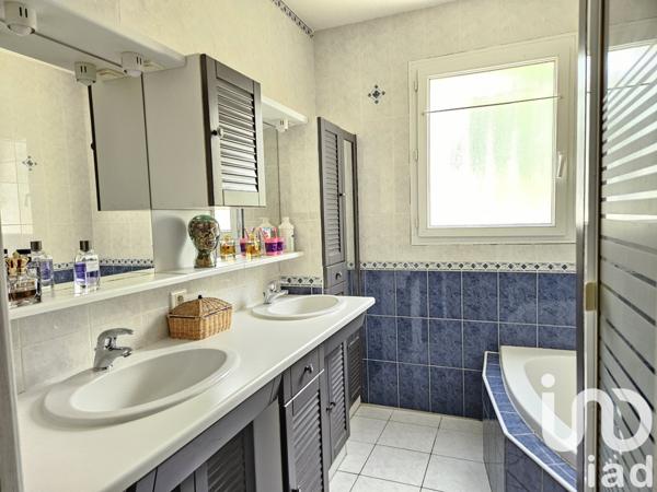 Maison à vendre 9 pièces 193 m² Ars