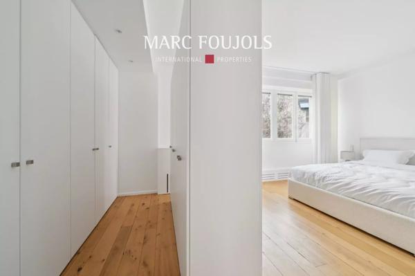 Paris VIII Avenue Montaigne Triangle d’Or – Appartement au 6è étage avec terrasse – 3 chambres- Vue Tour Eiffel