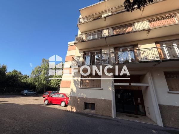 Location Appartement 5 pièces 105.6 m² - 07 rue de l'Oiselet Bourgoin-jallieu 38300