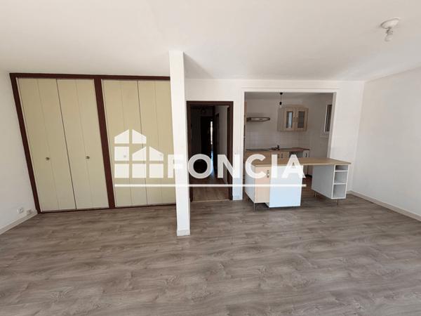 Location Appartement 5 pièces 105.6 m² - 07 rue de l'Oiselet Bourgoin-jallieu 38300