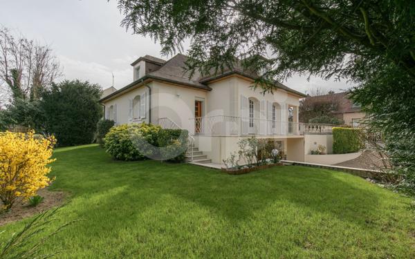 Maison à vendre    5 pièces • 163,95 m2 Sucy-en-Brie