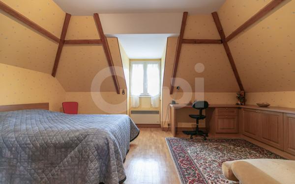 Maison à vendre    5 pièces • 163,95 m2 Sucy-en-Brie