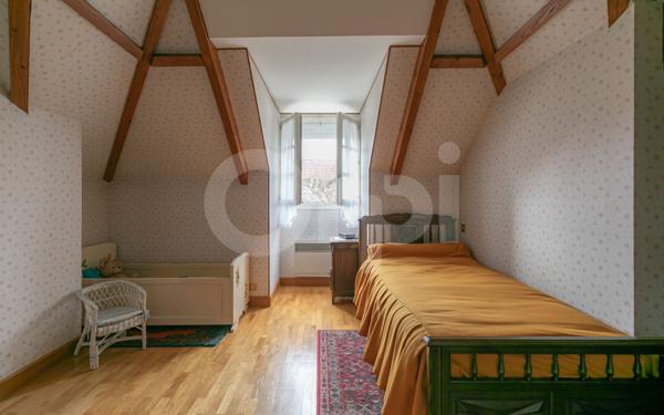 Maison à vendre    5 pièces • 163,95 m2 Sucy-en-Brie