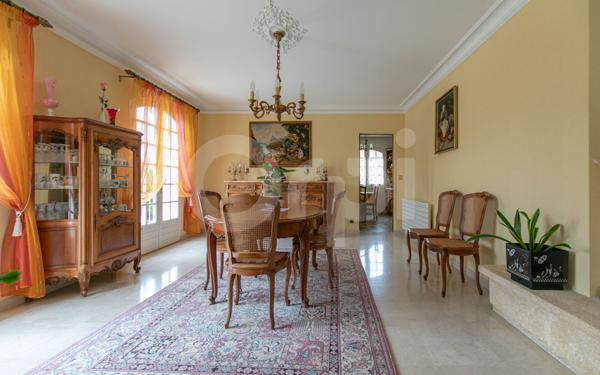 Maison à vendre    5 pièces • 163,95 m2 Sucy-en-Brie