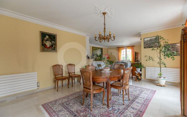 Maison à vendre    5 pièces • 163,95 m2 Sucy-en-Brie