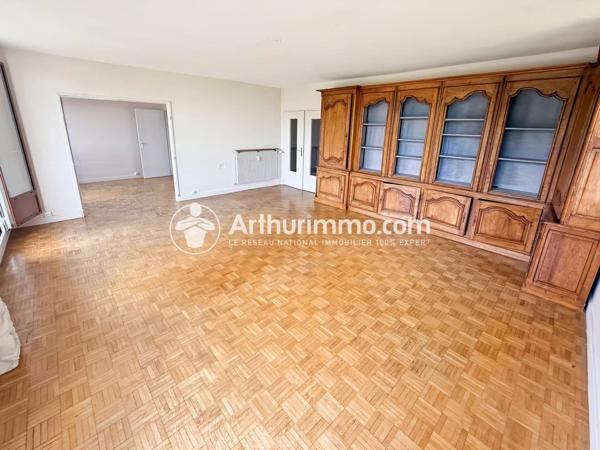 Vente Appartement 5 pièces 106 m2 à Évry-Courcouronnes