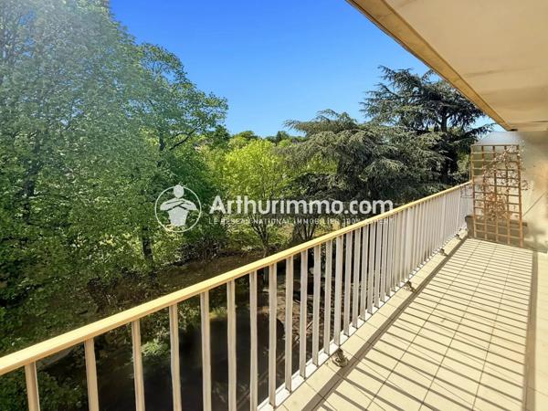 Vente Appartement 5 pièces 106 m2 à Évry-Courcouronnes