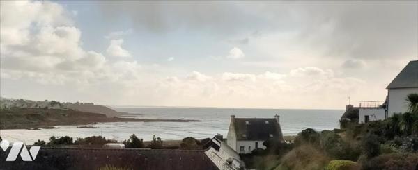 VUE SUR MER et sur l'ENTRÉE du PORT