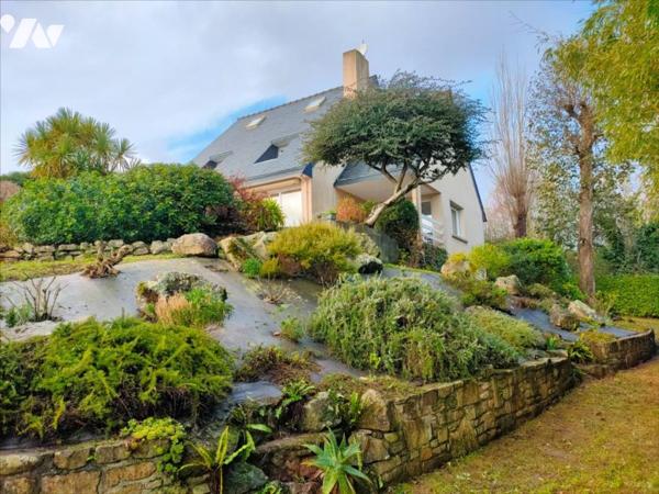 VUE SUR MER et sur l'ENTRÉE du PORT