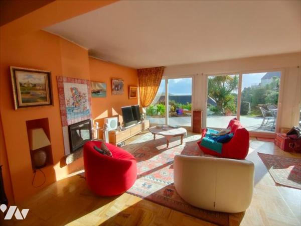 VUE SUR MER et sur l'ENTRÉE du PORT