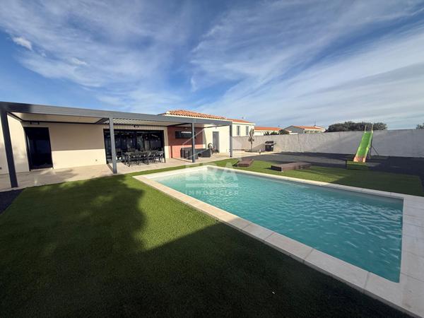 Les Pennes Mirabeau - Maison T4 de 163,5m2 sur parcelle de 965m2 avec sous sol et piscine