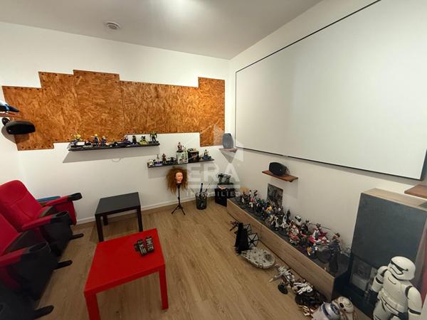 Les Pennes Mirabeau - Maison T4 de 163,5m2 sur parcelle de 965m2 avec sous sol et piscine