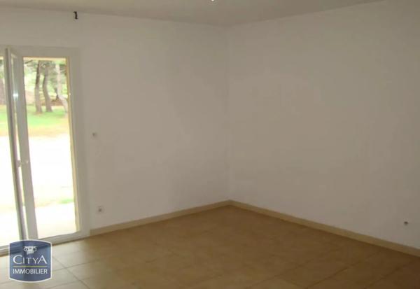 Appartement à louer 1 pièce 27m²