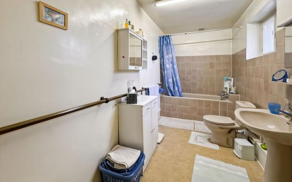 Maison à vendre    6 pièces • 148,21 m2 La Chapelle-Saint-Mesmin