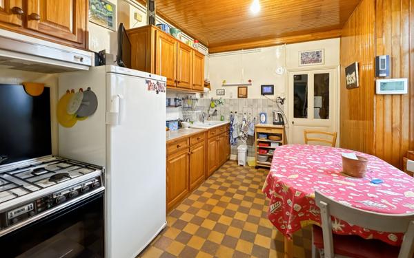 Maison à vendre    6 pièces • 148,21 m2 La Chapelle-Saint-Mesmin