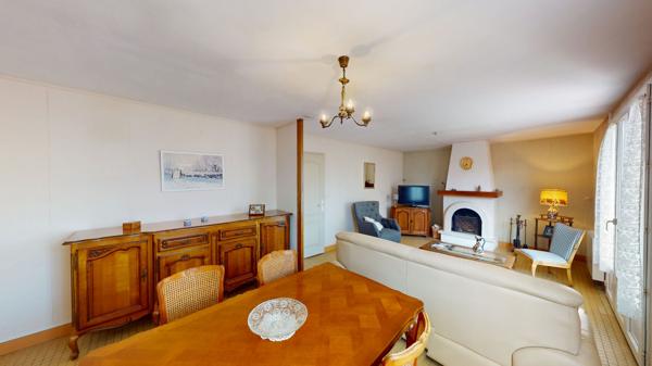 Maison plain-pied Saint Denis De L Hotel 4 pièce(s) 80 m2