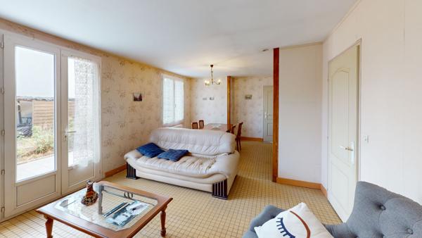 Maison plain-pied Saint Denis De L Hotel 4 pièce(s) 80 m2