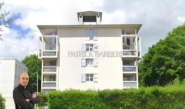Proche toutes commodités et 8 minutes à pieds du RER A