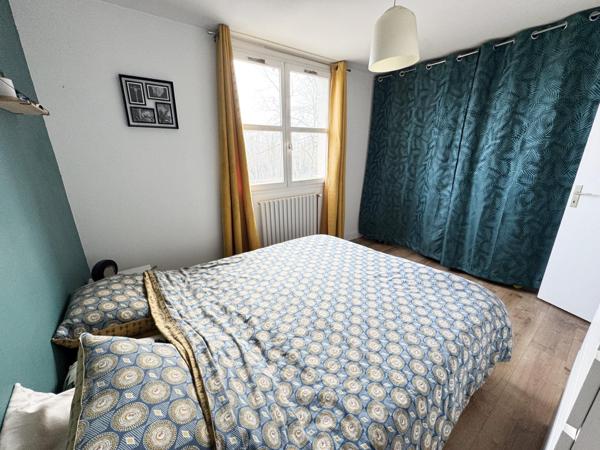 Proche toutes commodités et 8 minutes à pieds du RER A