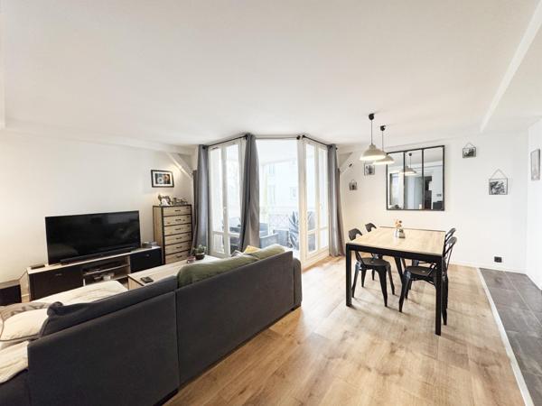 Proche toutes commodités et 8 minutes à pieds du RER A