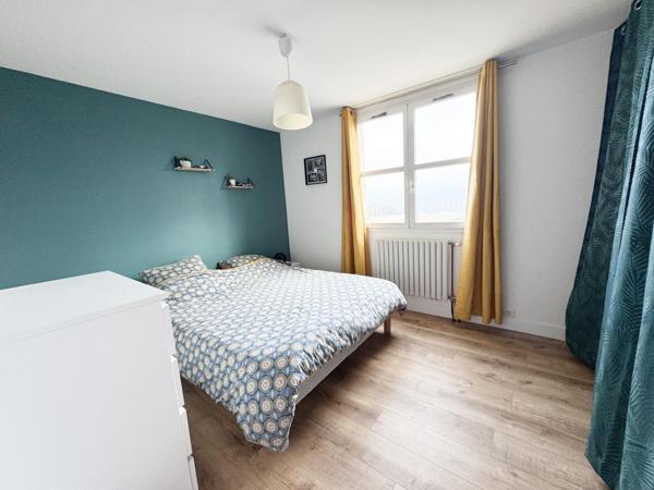 Proche toutes commodités et 8 minutes à pieds du RER A