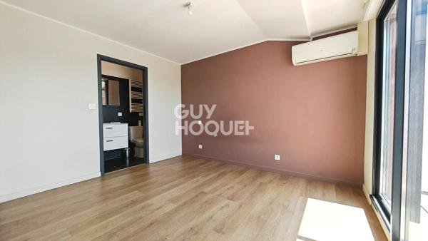 A VENDRE - CANET EN ROUSSILLON - Duplex de prestige 3 pièces avec vue panoramique, terrasses et garage.