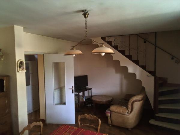 Maison familiale de 93 m² avec jardin arboré et véranda