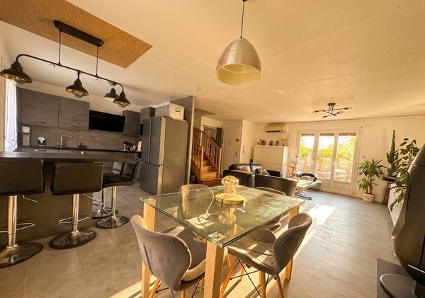 La Crau  Maison T5 de 120 m²  4 chambres et jardin 345m²
