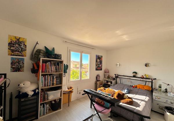 La Crau  Maison T5 de 120 m²  4 chambres et jardin 345m²