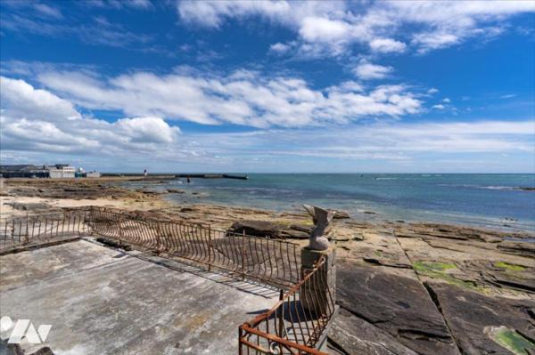 Notaire - Maison sur le Front de mer - Exclusivité