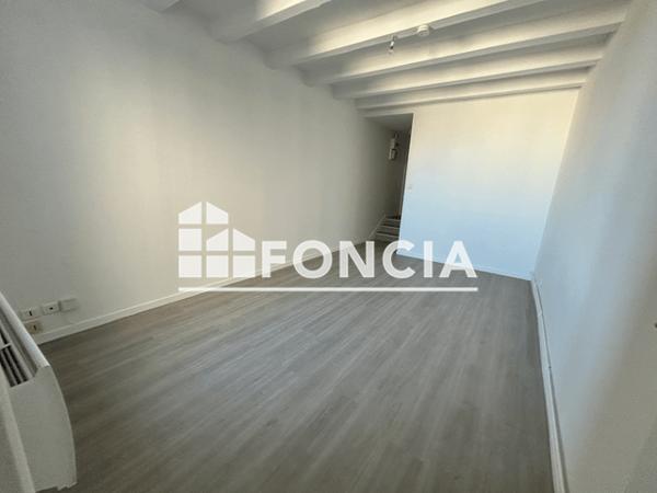 Location Appartement 2 pièces 23.97 m² - 18 PLACE DES BANCS Limoges 87000