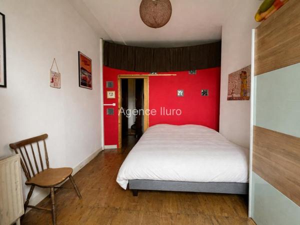 Appartement - Oloron-sainte-marie - Réf.:205286 OLORON CENTRE-VILLE - BEL APPARTEMENT T3 AU CHARME DE L' ANCIEN AVEC JARDIN PRIVATIF ET PARKING PRIVE -