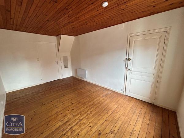Appartement à louer 2 pièces 41.74m² Charleville-Mézières (08000)