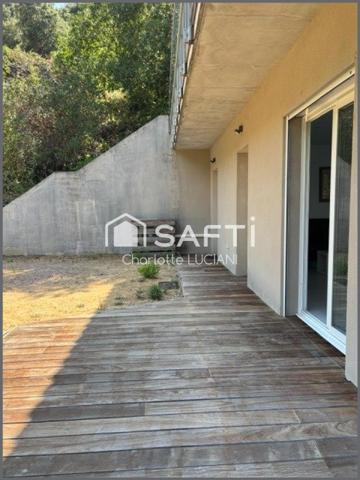 T3 EN REZ-DE-VILLA AVEC JARDIN TERRASSE & VUE MER.