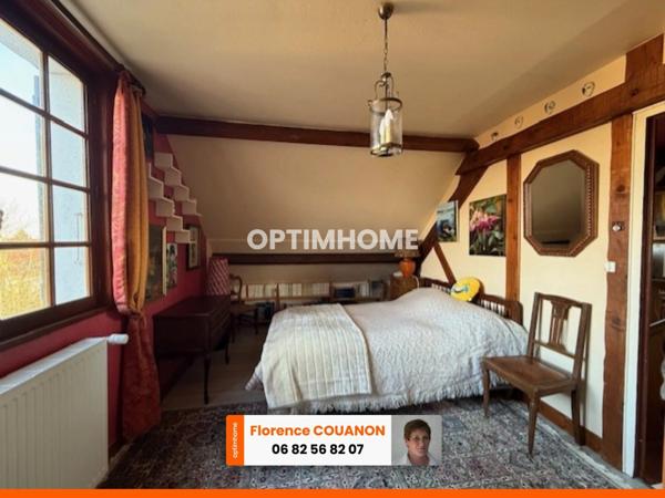 Maison familliale de 130 M² (120 m² loi carrez)avec véranda et beau jardin à vendre 7 pièces - SAINT CYR SOUS DOURDAN (91)- 45 KM de PARIS.