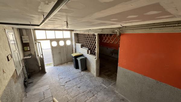 L'Isle-sur-Serein (89440) MAISON 64M2 - SANS TRAVAUX - DOUBLE GARAGE