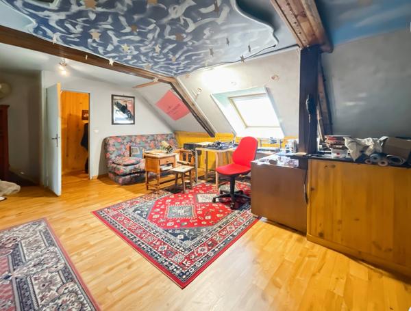 Guégon (56120) Belle longère en pierre avec de beaux volumes