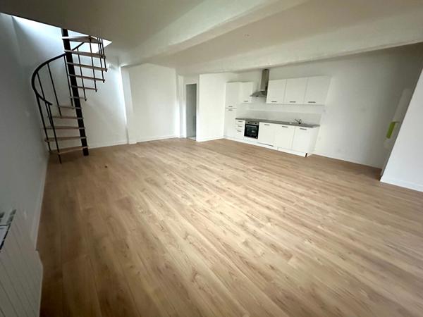 Maison 116 mètres carrés style atelier loft