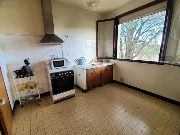 Maison à vendre à Pierrelatte dans la Drôme (26700), ref : 26060-826