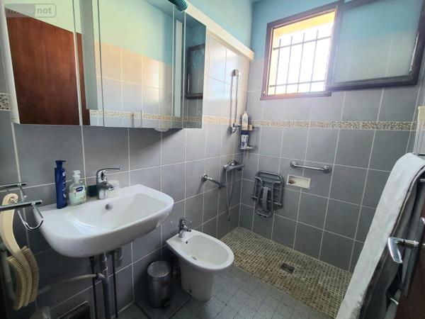 Maison à vendre à Pierrelatte dans la Drôme (26700), ref : 26060-826