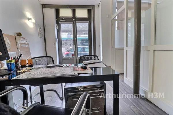 Location Fonds de commerce 7 pièces 101 m2 à Saint-Ouen-sur-Seine