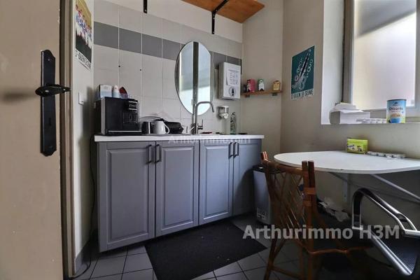 Location Fonds de commerce 7 pièces 101 m2 à Saint-Ouen-sur-Seine