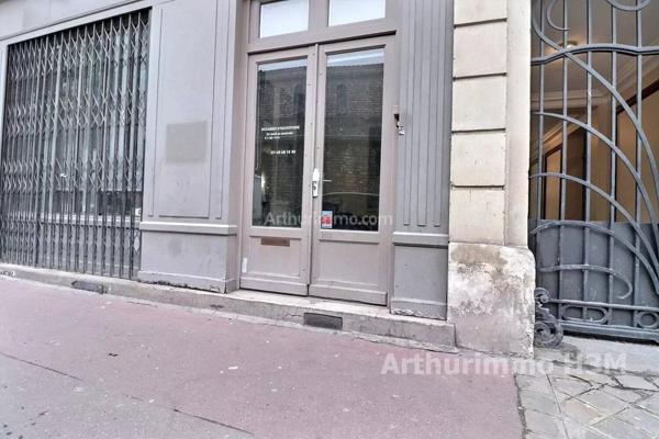 Location Fonds de commerce 7 pièces 101 m2 à Saint-Ouen-sur-Seine