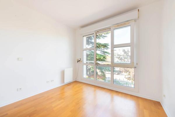 Appartement
         3 pièces
        - 72 m² Exclusivité 425 000 € *