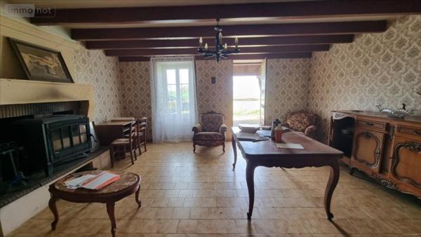 Maison à restaurer à vendre à Jonzac en Charente-Maritime (17500), ref : 1845