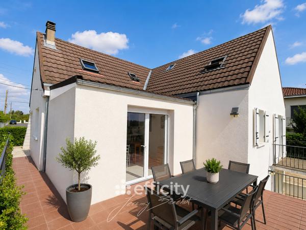 Maison
         6 pièces
        - 165 m² 289 500 € *