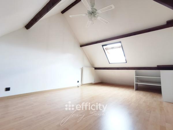 Maison
         6 pièces
        - 165 m² 289 500 € *